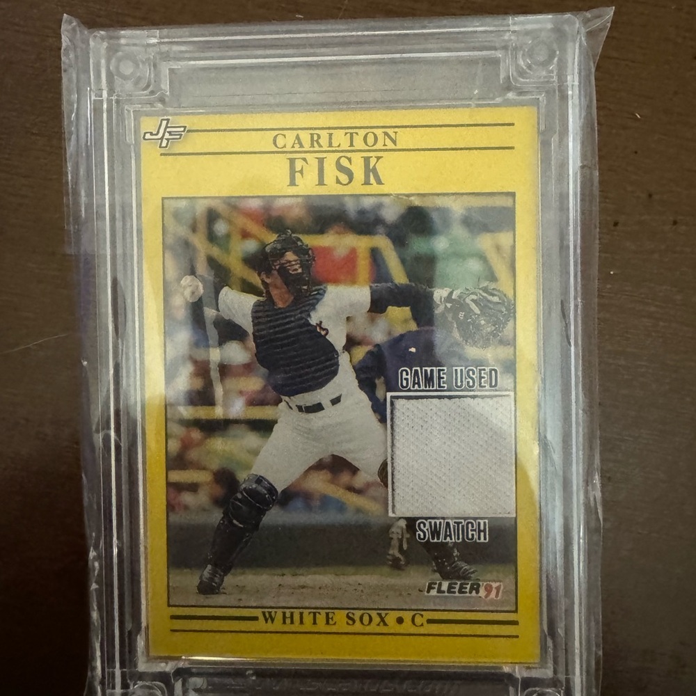 Carlton Fisk game worn jersey card
